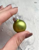 Стеклянный шар для декора Матовый зеленый, 1 шт. d3 см