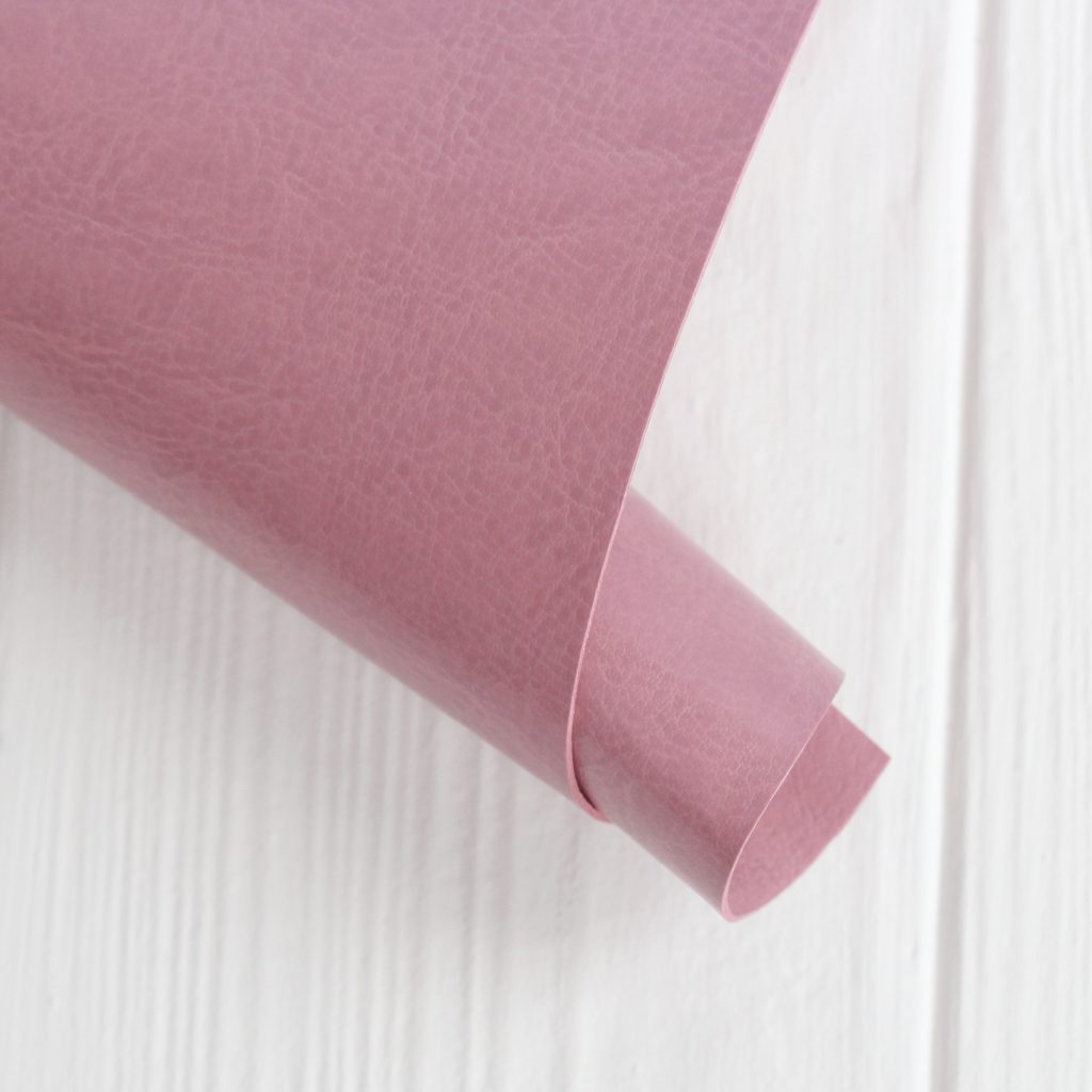 Отрез переплётного кожзама с тиснением под кожу глянцевый Blush (розовый румянец), 33 х 70 см