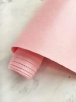 Отрез глянцевого переплетного кожзама Нежно-розовый, 33х70 см