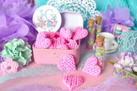 Миниатюра из полимерной глины Вязаное сердце 2*2 см розовое, от ЮGartShop