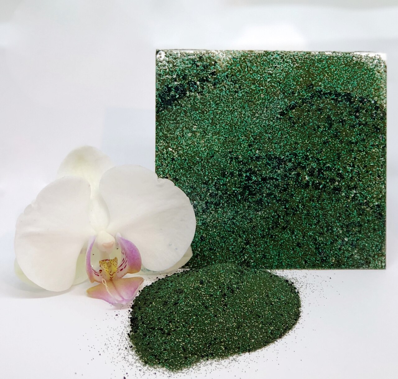 Пудра для эмбоссинга Kano Green for Gwen Lafleur, серия Boho Blends, от Emerald Creek