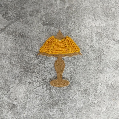 Лампа с абажуром  с элементами макраме от "Такие узелки", цвет лесной орех+желтый