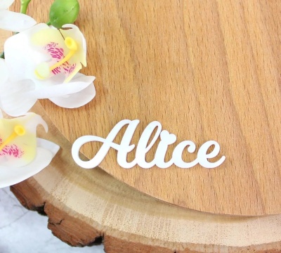 Пластиковая надпись Алиса, 7*2 см, белый глянцевый пластик 2 мм, от Scrapmama