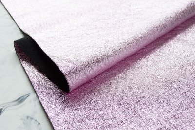 Кожзам на тканевой основе с фольгированным покрытием, Нежно-розовый, 35х65 см